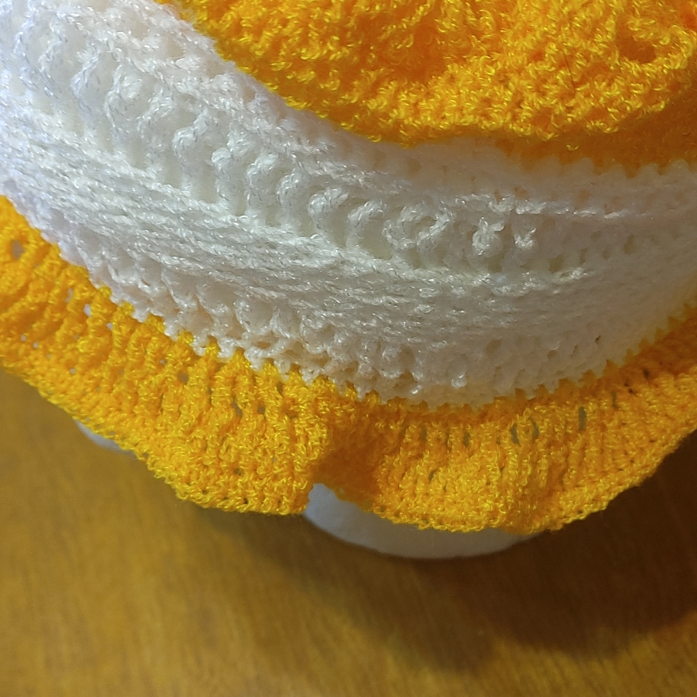 HAND MADE HATS. - Picture 4 of 4